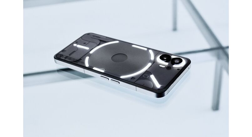Phone 2 Pdp Glyph Header Desktop Dhiarcom3