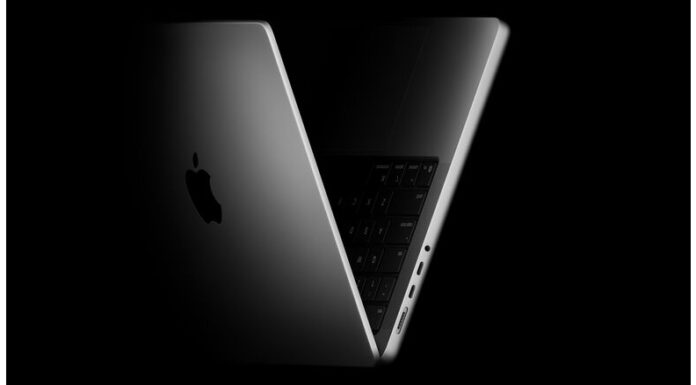 Apple-MacBook-Pro-14-in-hero-251015_big.jpg.large_2x_dhiarcom3