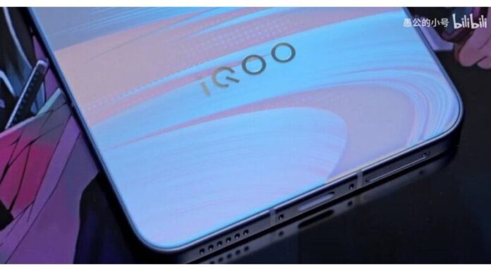 iQOO-Neo-11-live-shot-1024x529_dhiarcom3